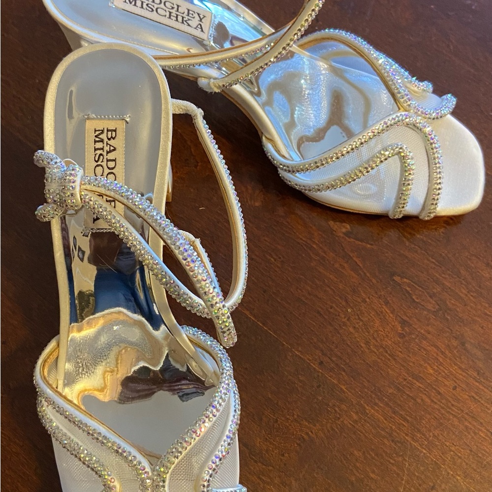 Shoes - Picture 3 of 6